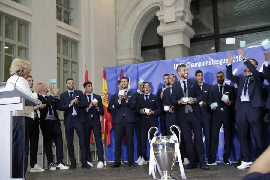 塞维利亚 比赛日看台与球迷